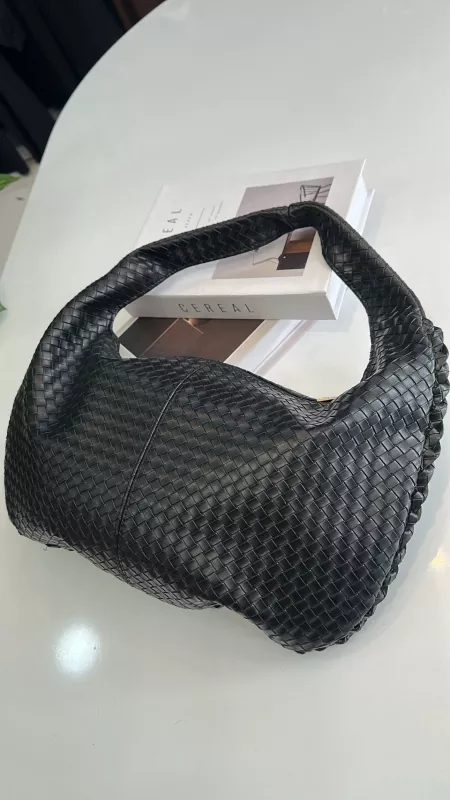 Siyah Sepet Desenli Oval Çanta