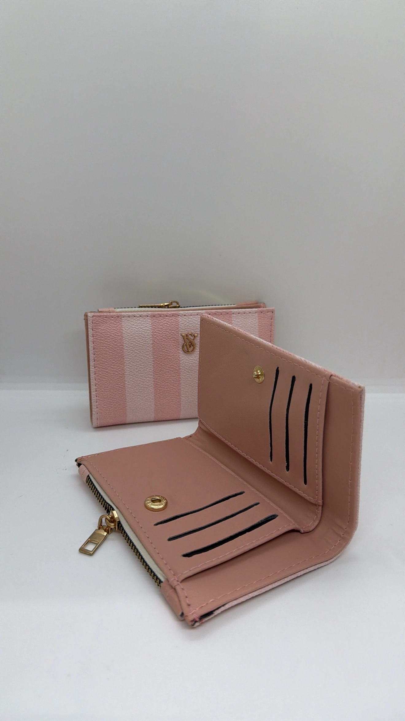 Pembe Cüzdan