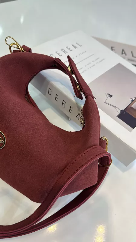 Bordo Mıknatıslı Süet Çanta 