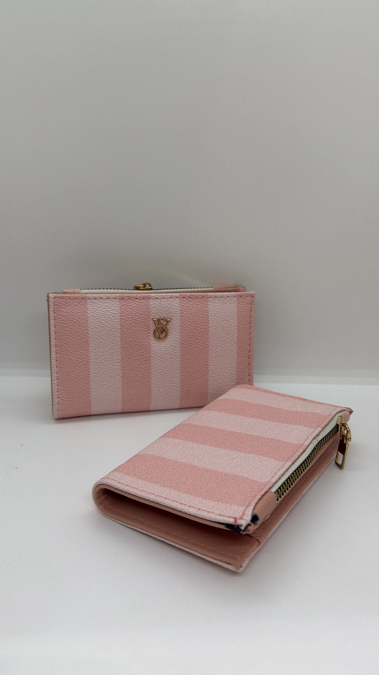 Pembe Cüzdan