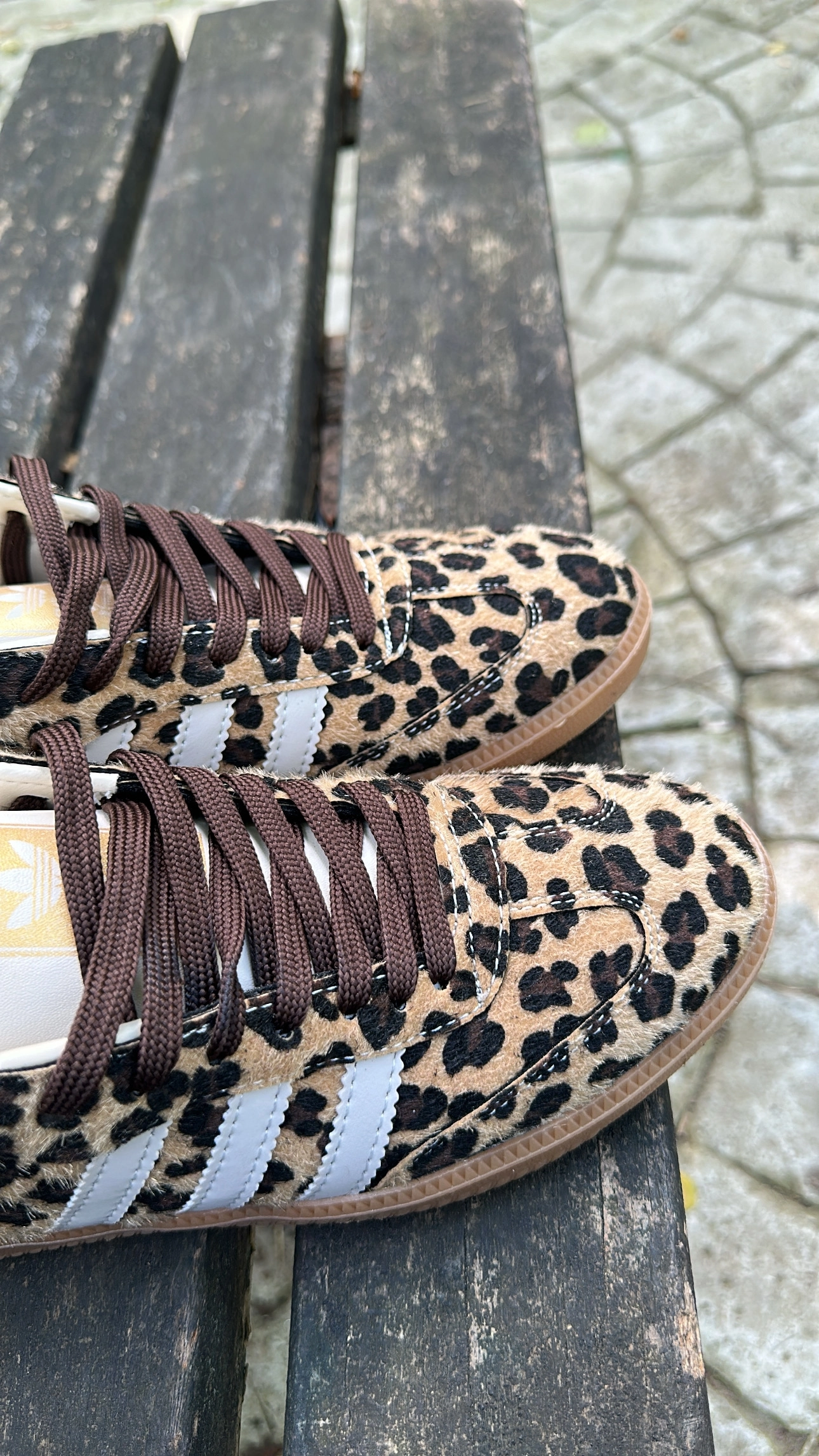 Leopar Desenli Spor Ayakkabı