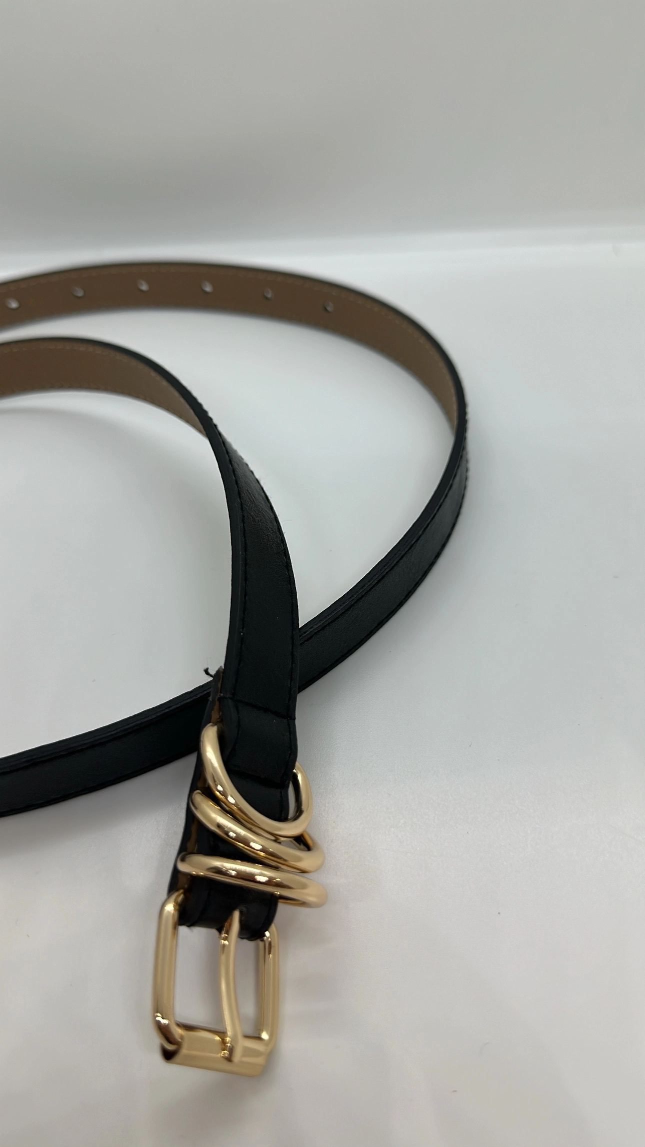 Siyah Gold Detaylı Kemer