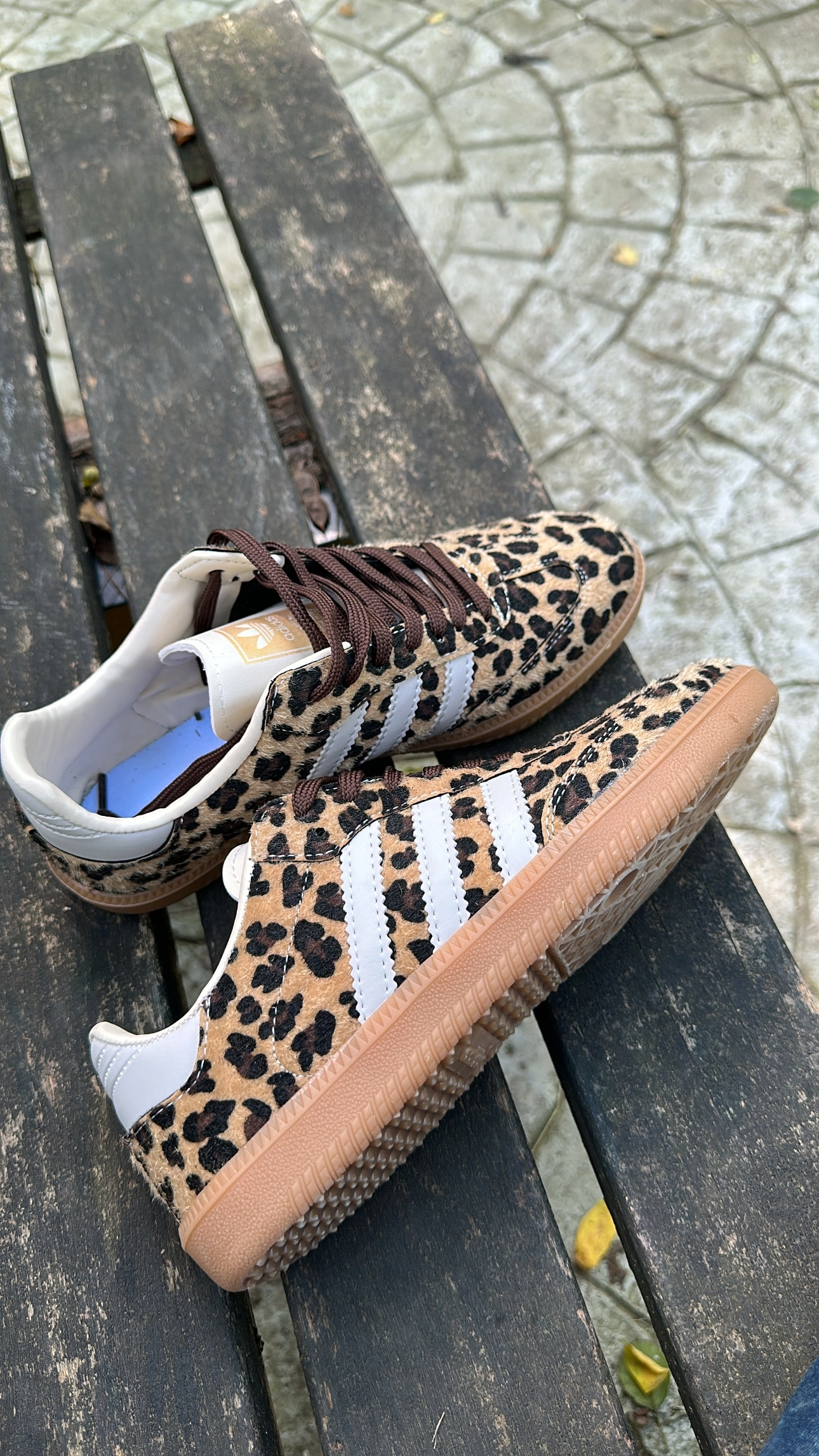 Leopar Desenli Spor Ayakkabı