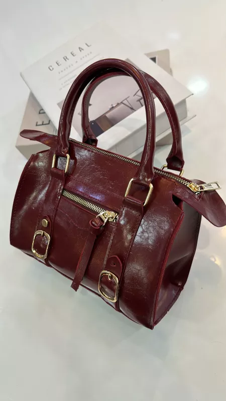 Bordo Kemerli Çanta