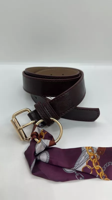 Bordo Fularlı Kemer