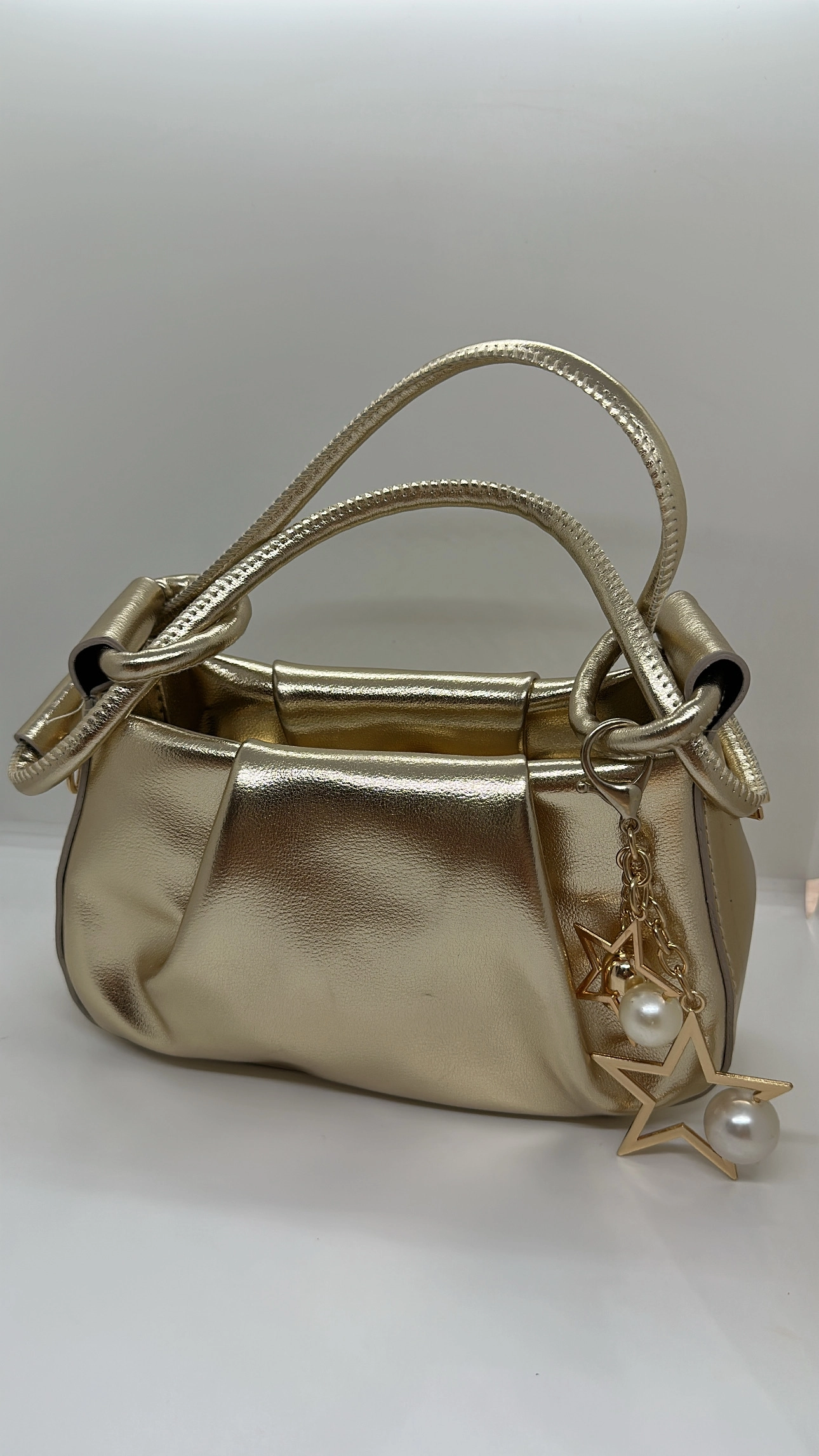 Gold Charm Detaylı Çanta
