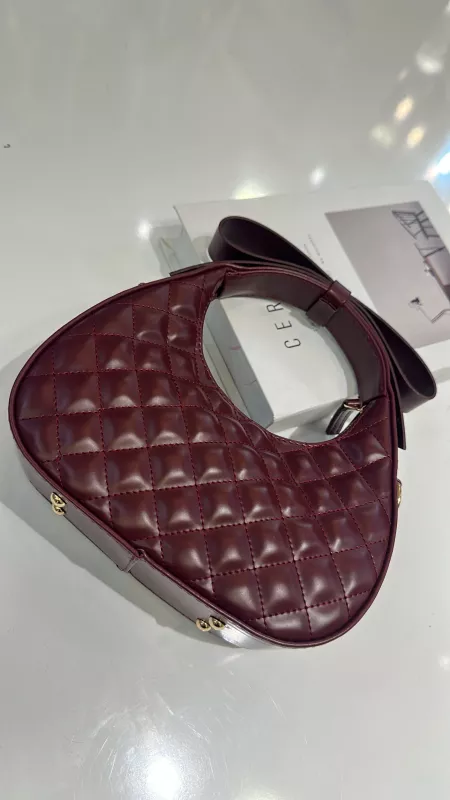 Bordo Fiyonk Detaylı Çanta