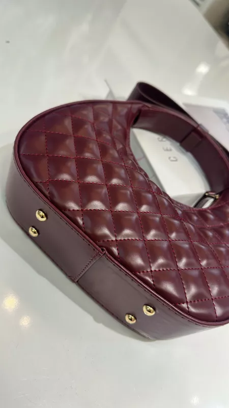 Bordo Fiyonk Detaylı Çanta