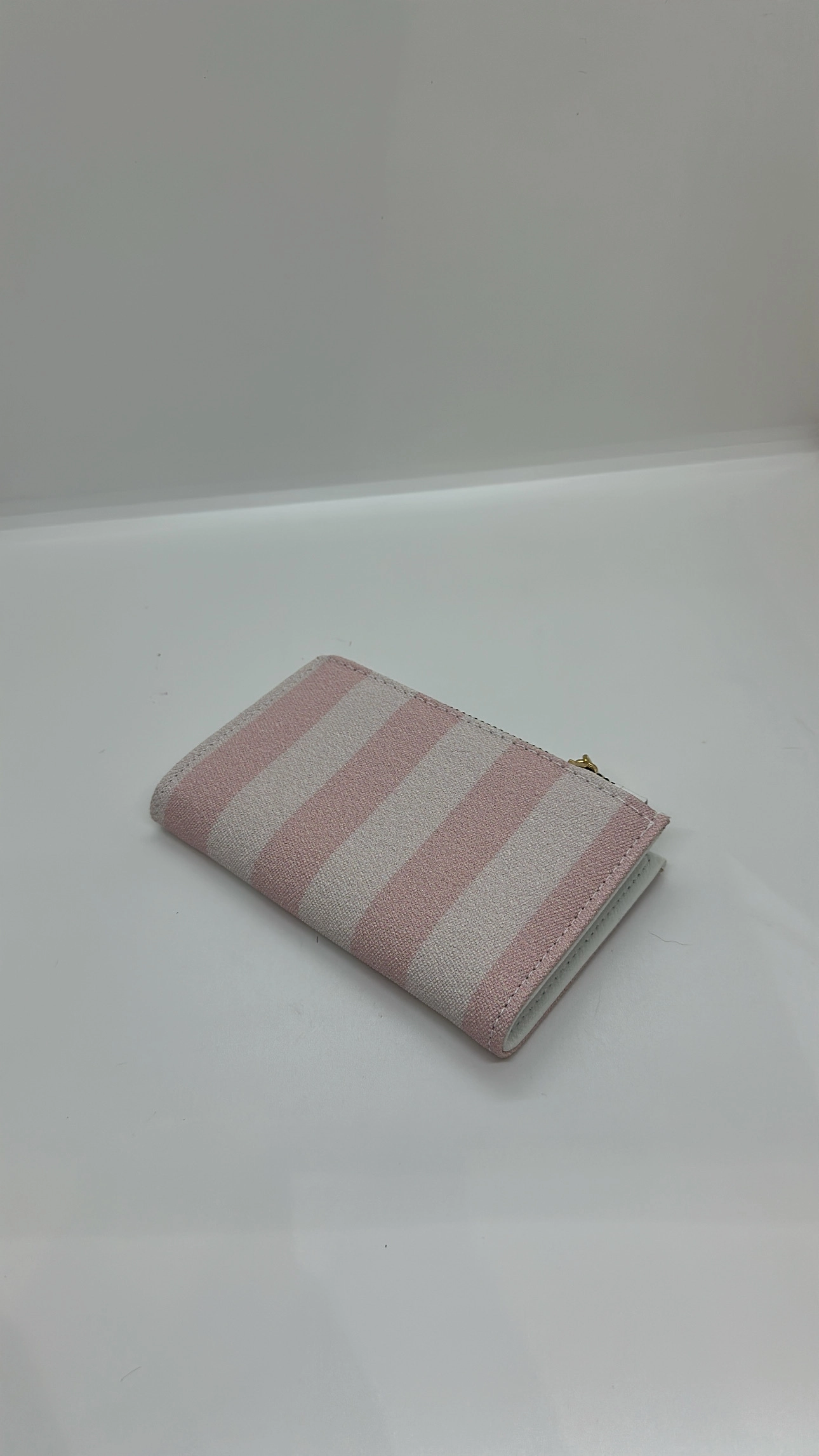 Toz Pembe Cüzdan
