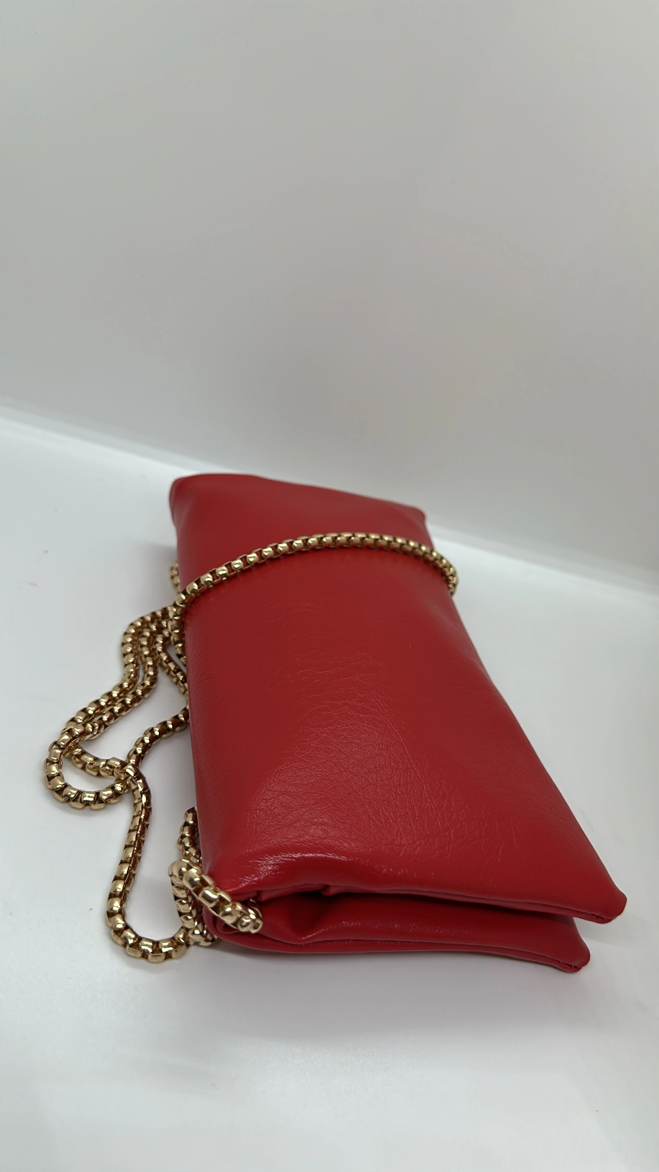 Kırmızı Çanta