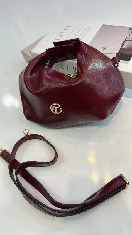 Bordo Rugan Mıknatıslı Çanta