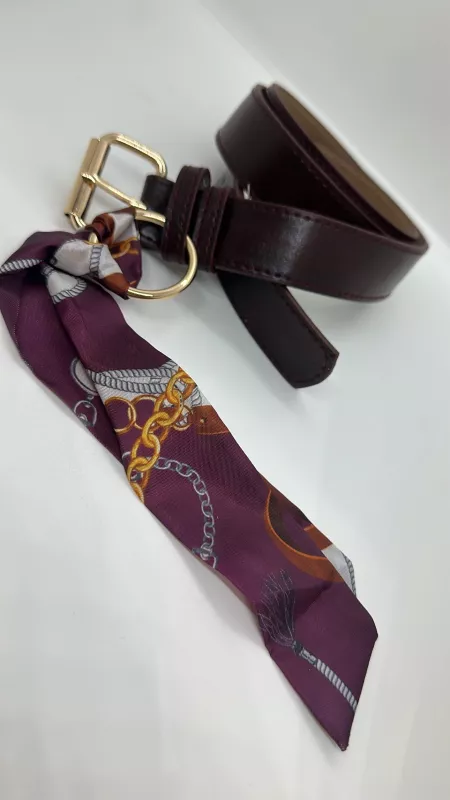 Bordo Fularlı Kemer