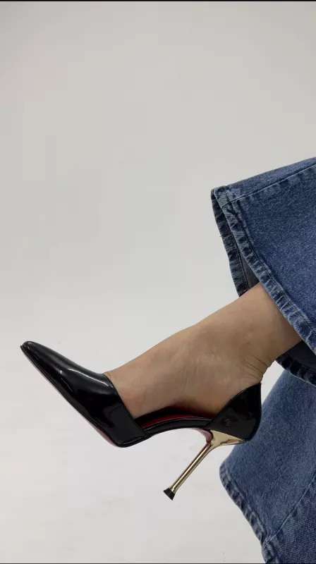 Siyah Rugan Stiletto