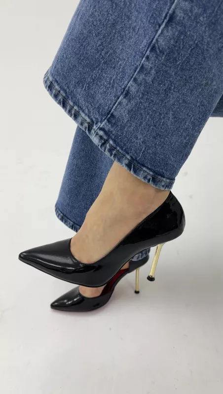 Siyah Rugan Stiletto