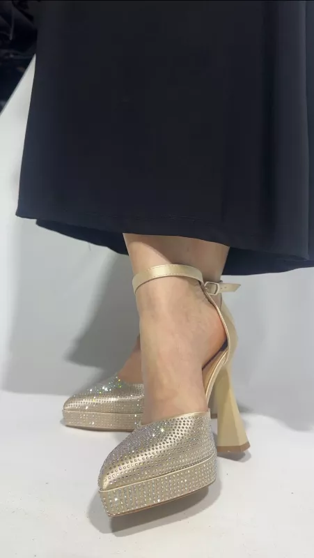 Gold Taşlı Platform
