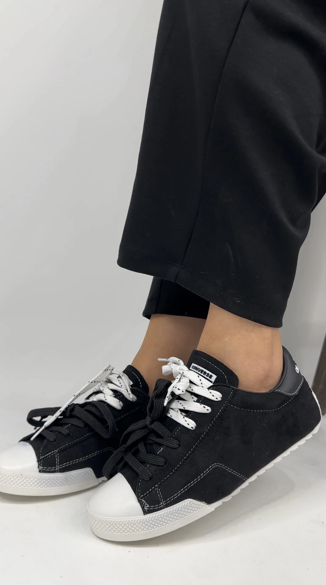 Siyah Beyaz Convers.e Spor Ayakkabı