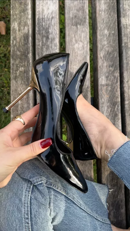 Siyah Rugan Stiletto