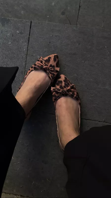 Leopar Önü Fiyonklu Babet Sandalet 