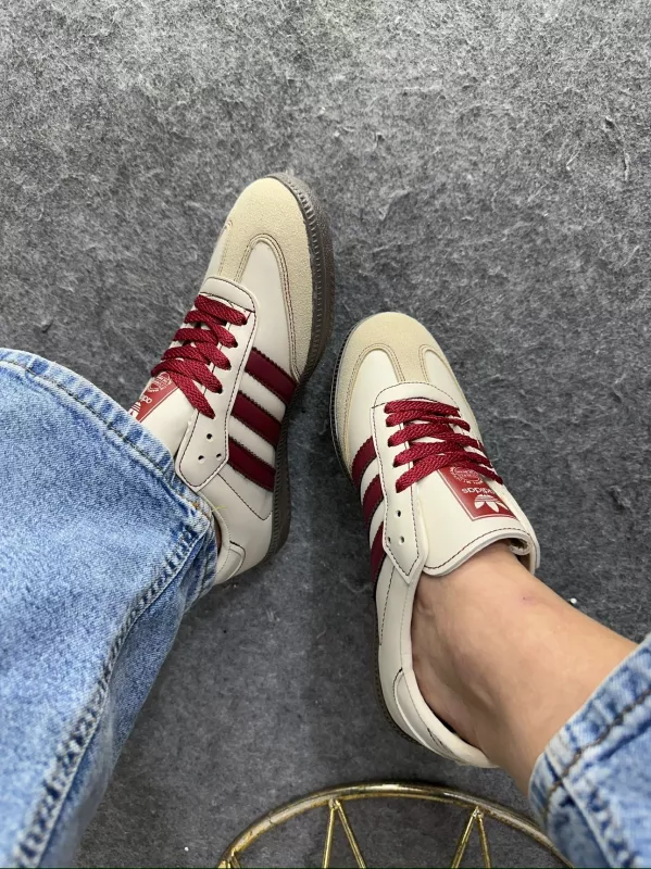 Bej Bordo Şeritli Spor Ayakkabı