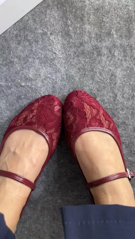 Bordo Dantel Kumaşlı Babet 