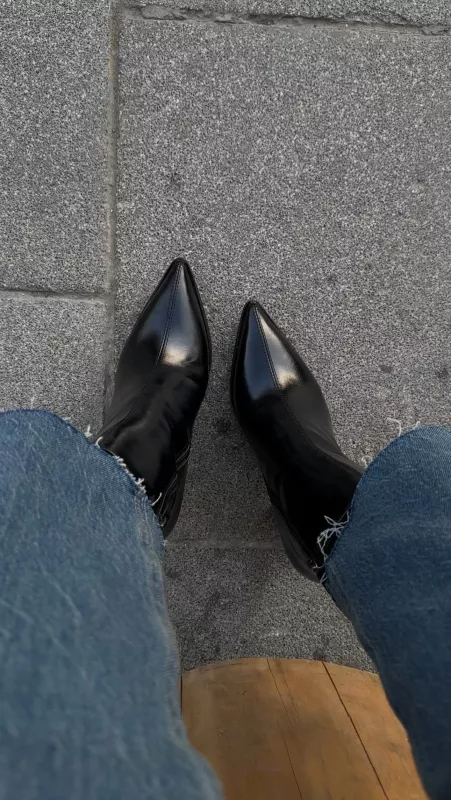 Siyah Parlak Bootie 