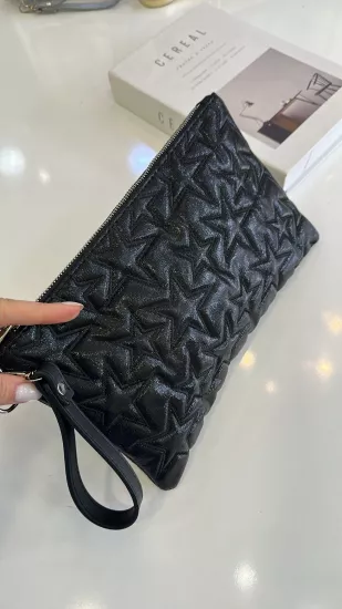 Parlak Siyah Yıldız Detaylı Çanta