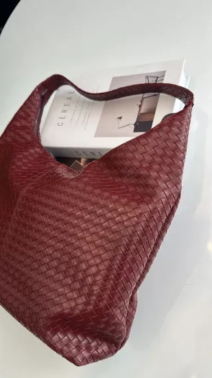Bordo Sepet Desen Deri Çanta