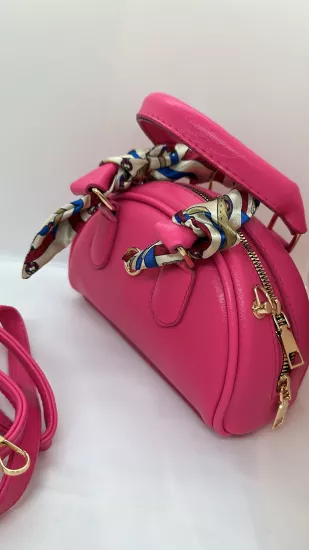 Fularlı Pembe Çanta