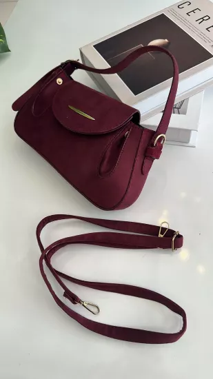 Bordo Süet Gold Detaylı Çanta 