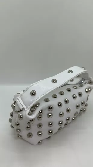 Beyaz Zımba Detaylı Mini Çanta