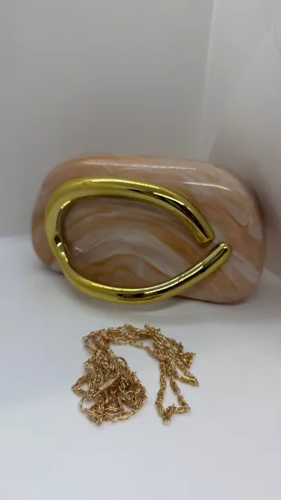 Gold Detaylı Marka Çanta