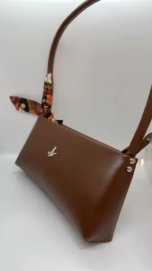 Taba Fularlı Baget Çanta