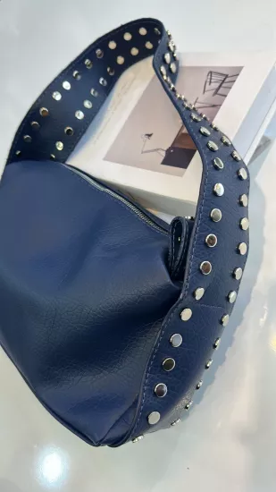 Lacivert Metal Detaylı Çanta