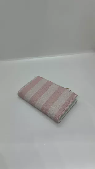 Toz Pembe Cüzdan