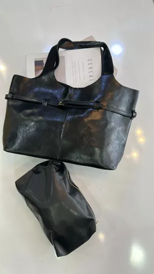 Siyah Makyaj Çantalı Model 