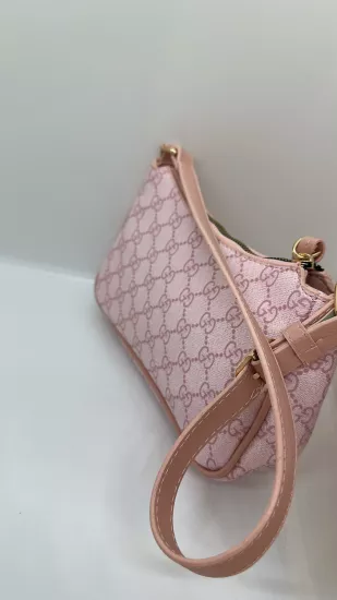 Pembe Deri Omuz Çantası