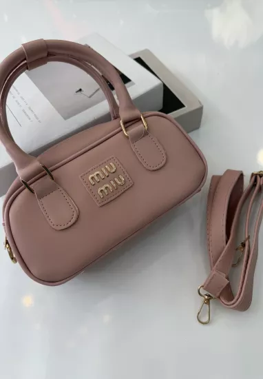 Pembe Kulplu Çanta