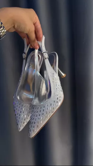 Gümüş Saten Taşlı Topuklu 7 cm 