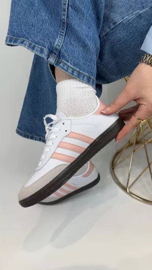 Beyaz Pembe Şeritli Spor Ayakkabı