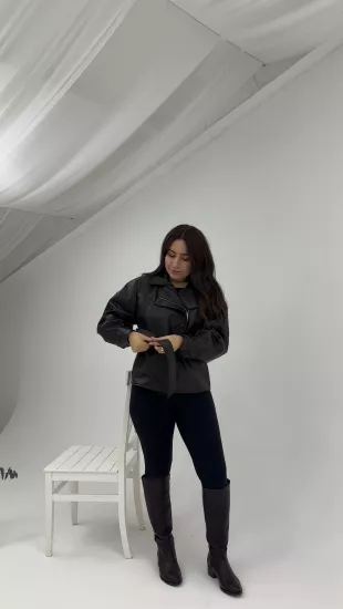 Acı Kahve Tokalı Düz Çizme 