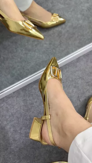Gold Topuklu Babet