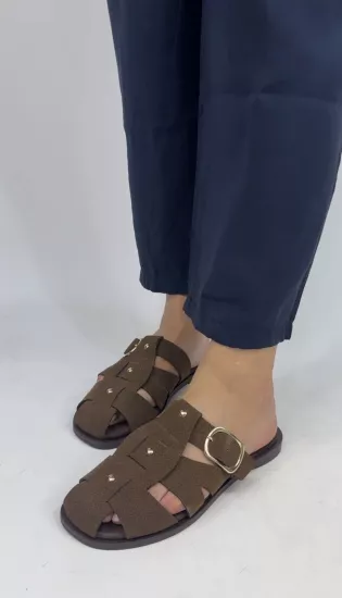 Acı Kahve Tokalı Terlik 