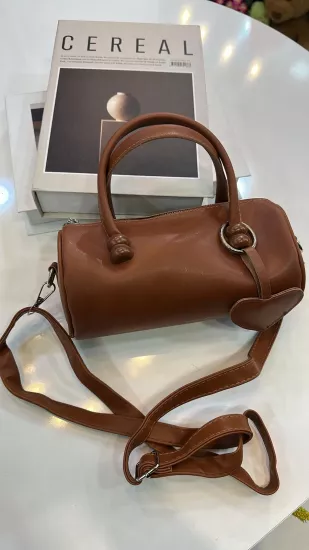Taba Kalp Detaylı Çanta