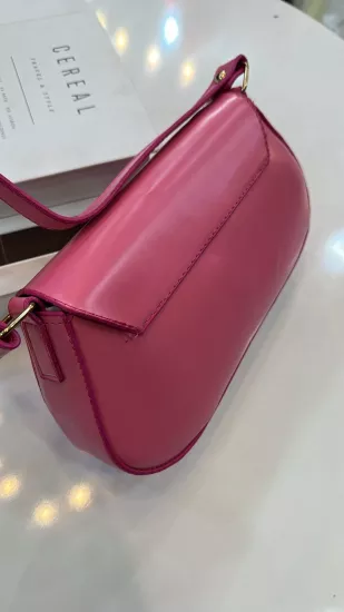 Pembe Çanta