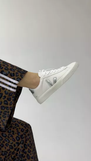 Beyaz Gümüş Spor Ayakkabı