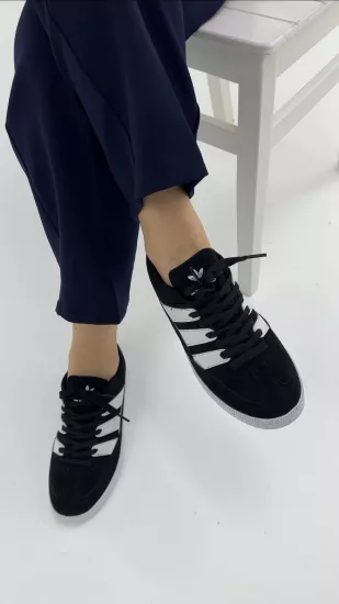 Siyah Şeritli Spor Ayakkabı