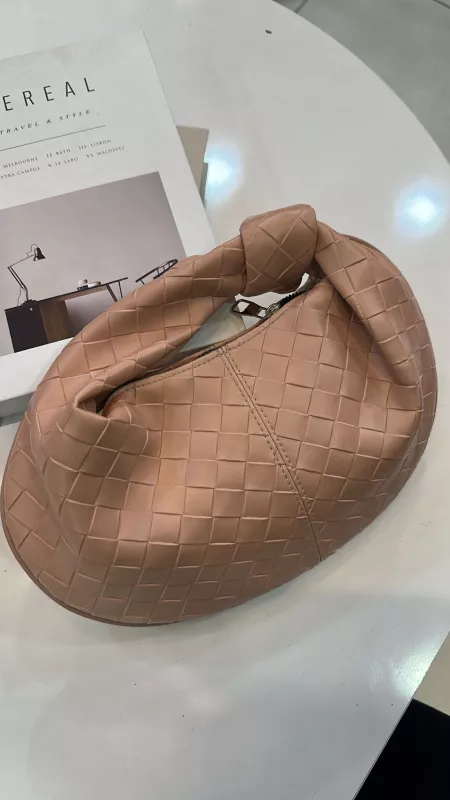 Toz Pembe Oval Çanta
