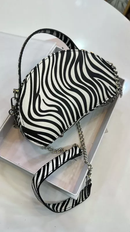 Zebra Desenli Çanta 