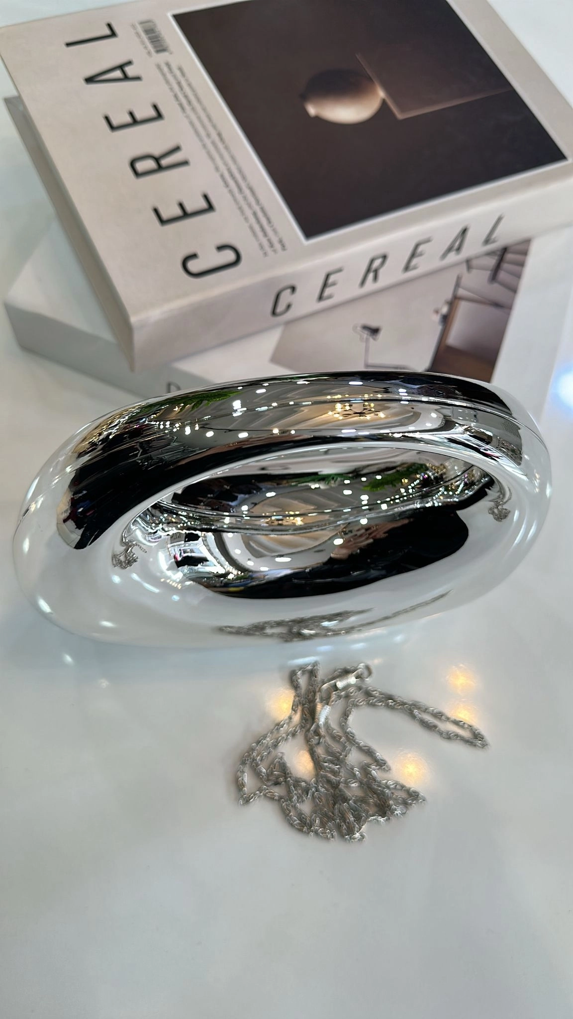 Gümüş Metal Çanta