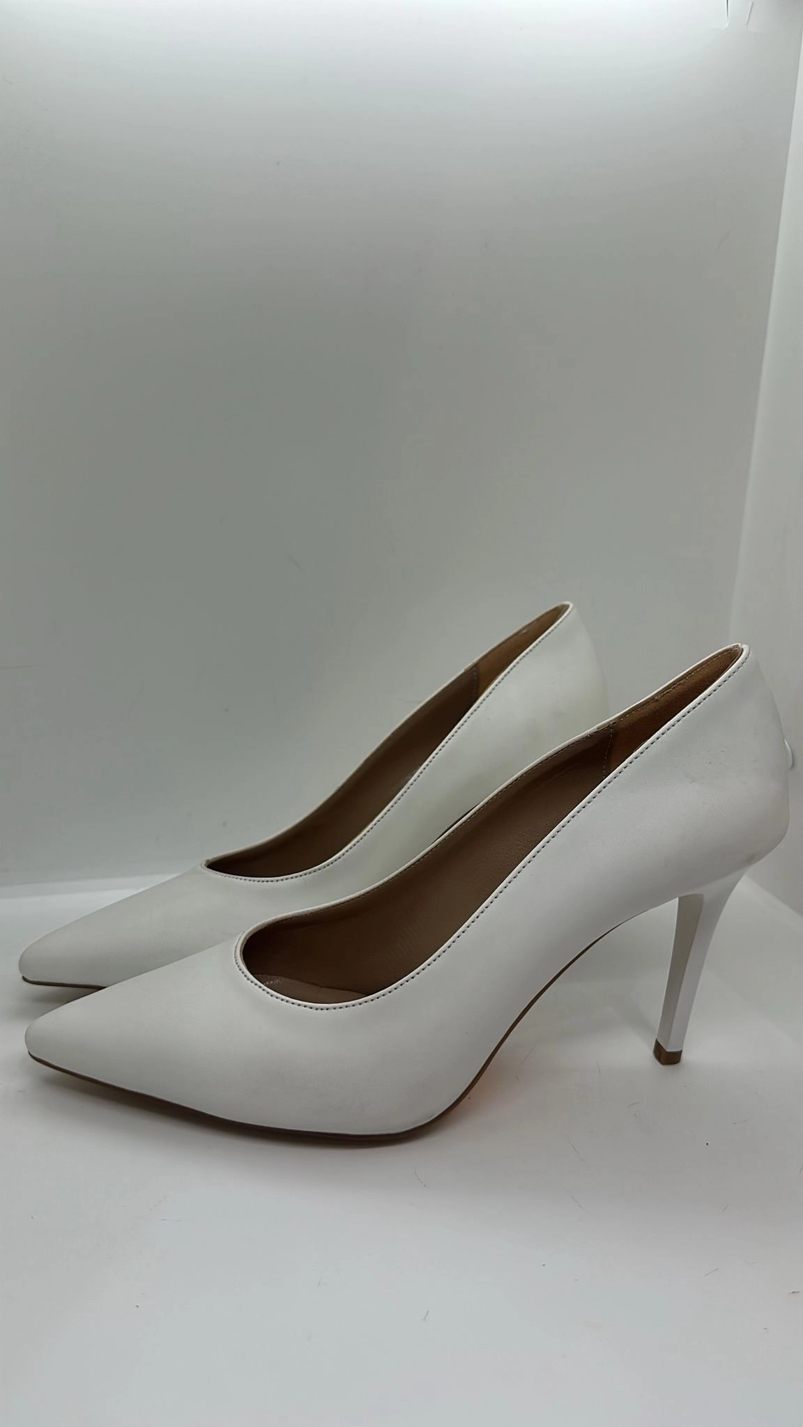 Beyaz Stiletto
